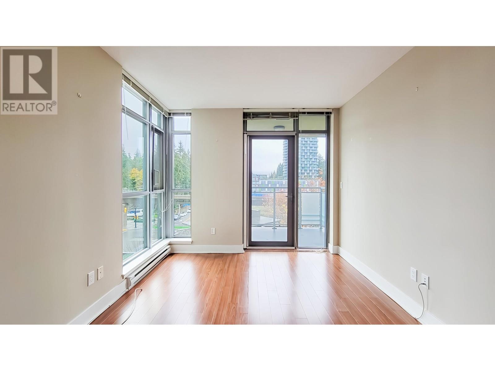 605 3008 Glen Drive, Coquitlam, British Columbia  V3B 0J5 - Photo 13 - R2824996