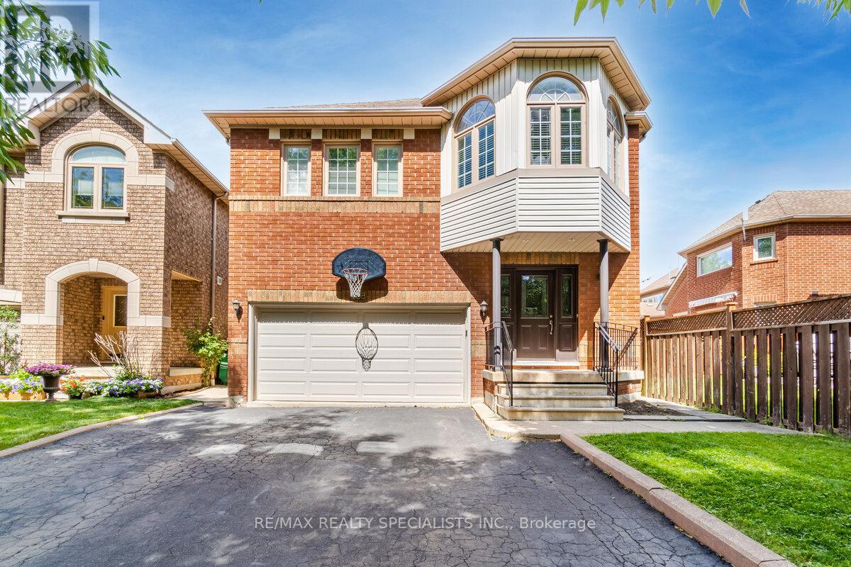 388 Turnberry Crescent, Mississauga, Ontario  L4Z 3W5 - Photo 1 - W7276146