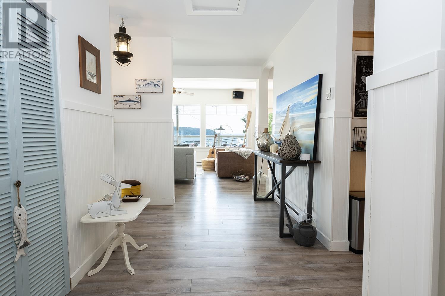 446 Central Avenue, Gibsons, British Columbia  V0N 1V1 - Photo 16 - R2830366