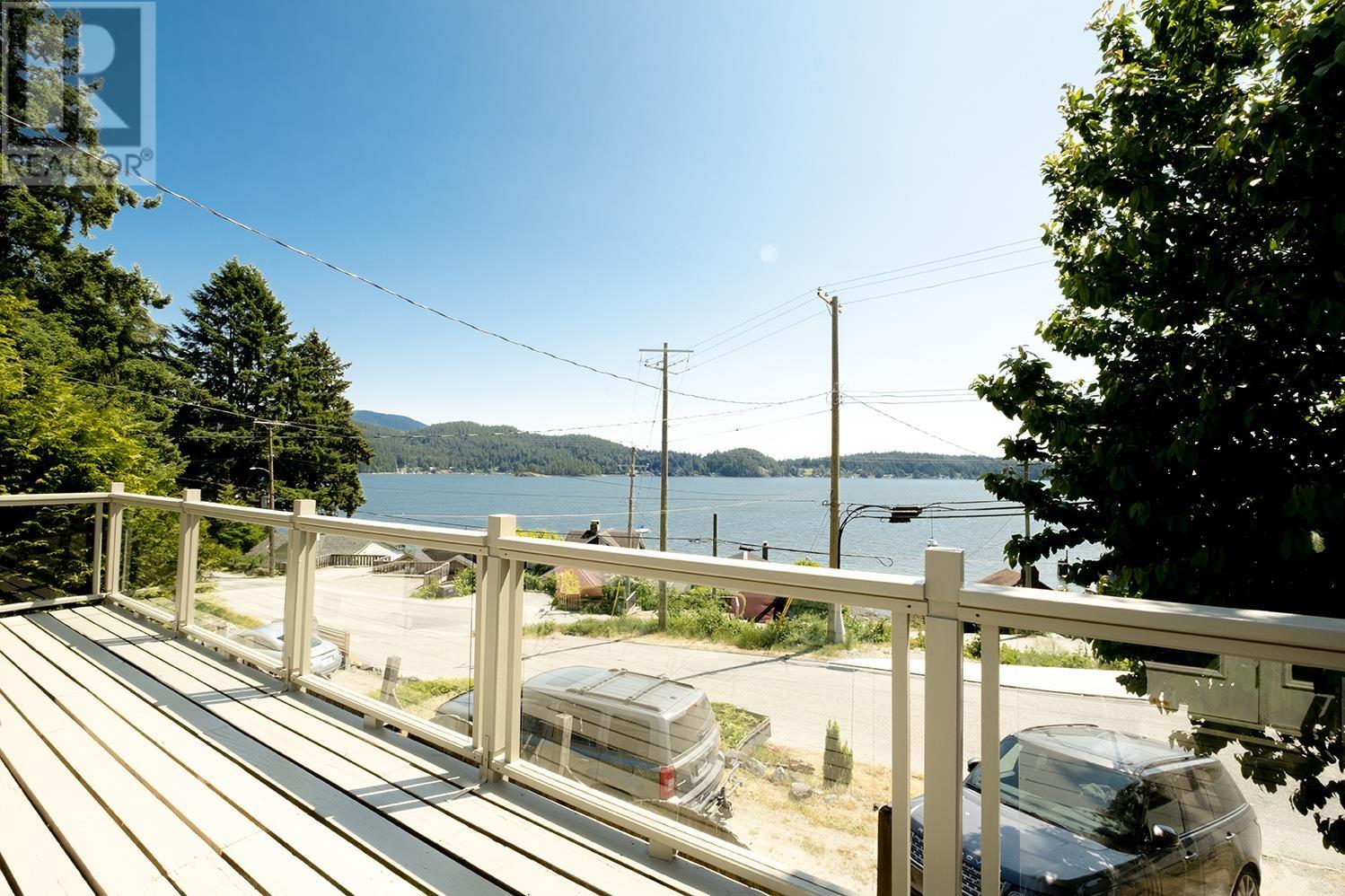 446 Central Avenue, Gibsons, British Columbia  V0N 1V1 - Photo 6 - R2830366