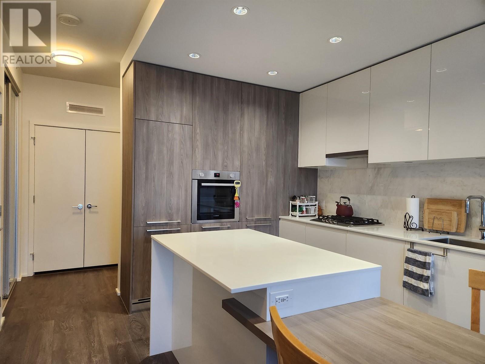 2907 1955 Alpha Way, Burnaby, British Columbia  V5C 0K6 - Photo 3 - R2828533