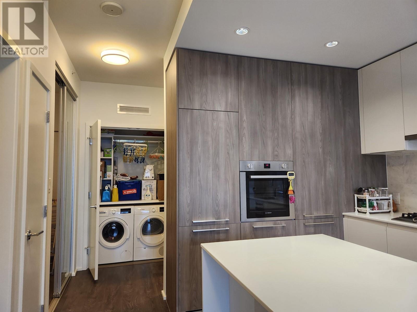 2907 1955 Alpha Way, Burnaby, British Columbia  V5C 0K6 - Photo 4 - R2828533