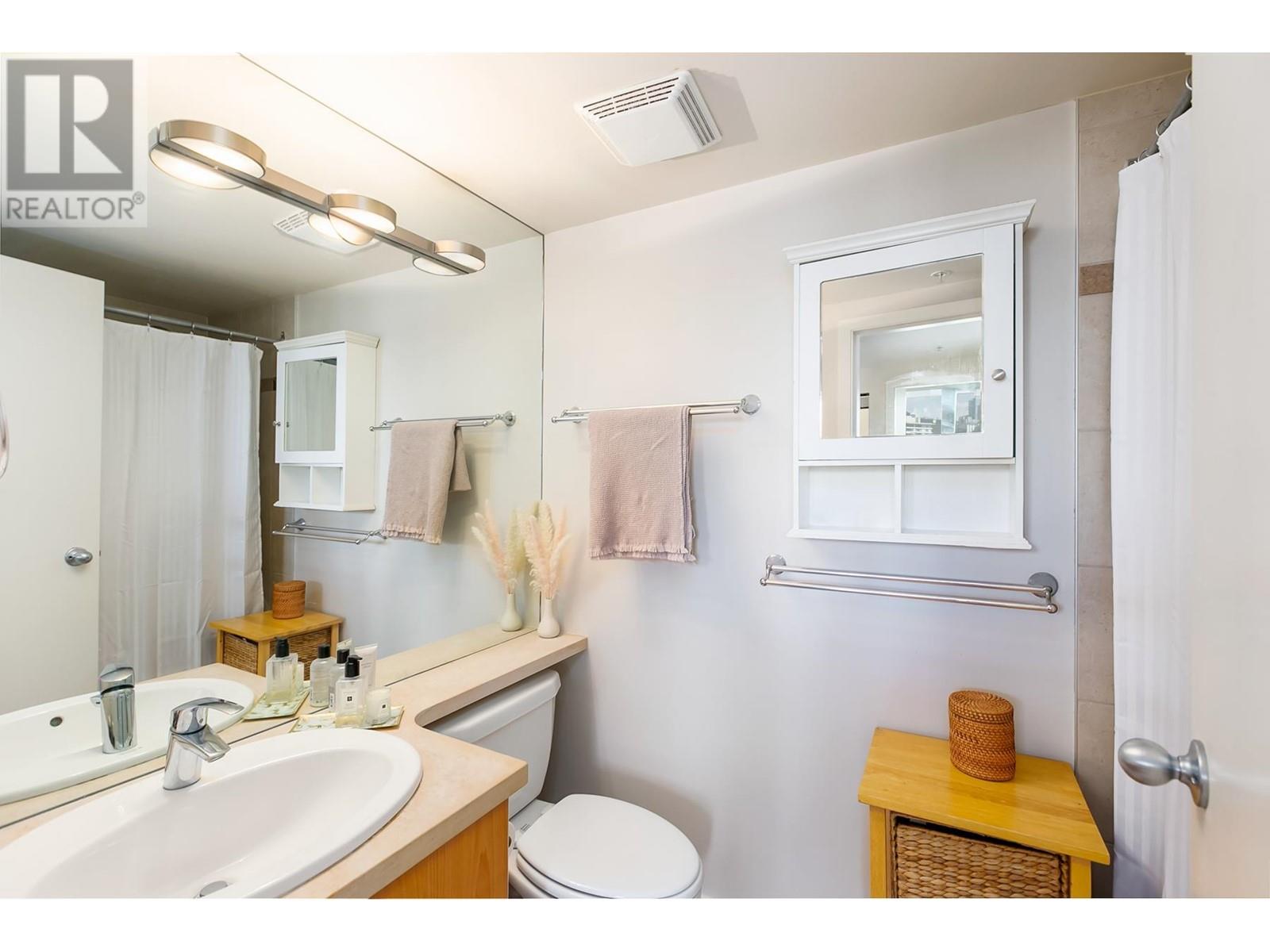 2606 193 Aquarius Mews, Vancouver, British Columbia  V6Z 2Z2 - Photo 13 - R2806973