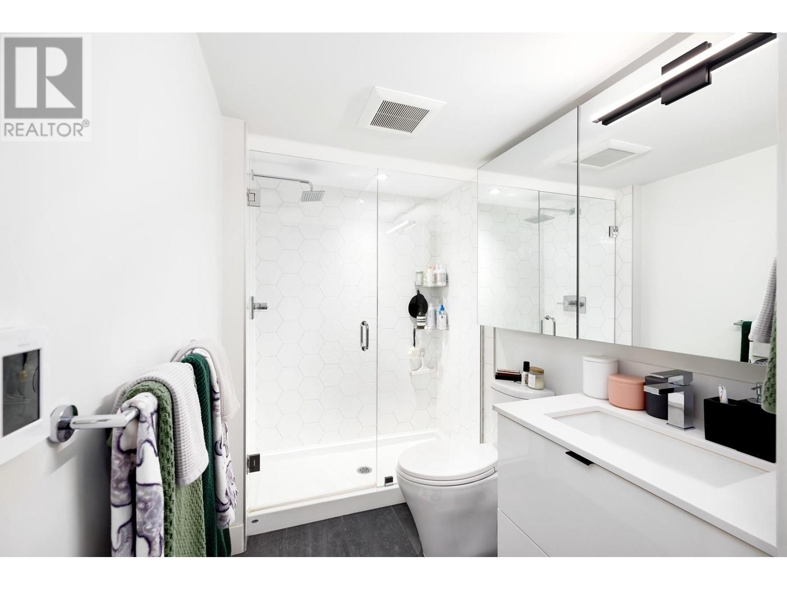 213 630 E Broadway, Vancouver, British Columbia  V5T 0J1 - Photo 13 - R2821404
