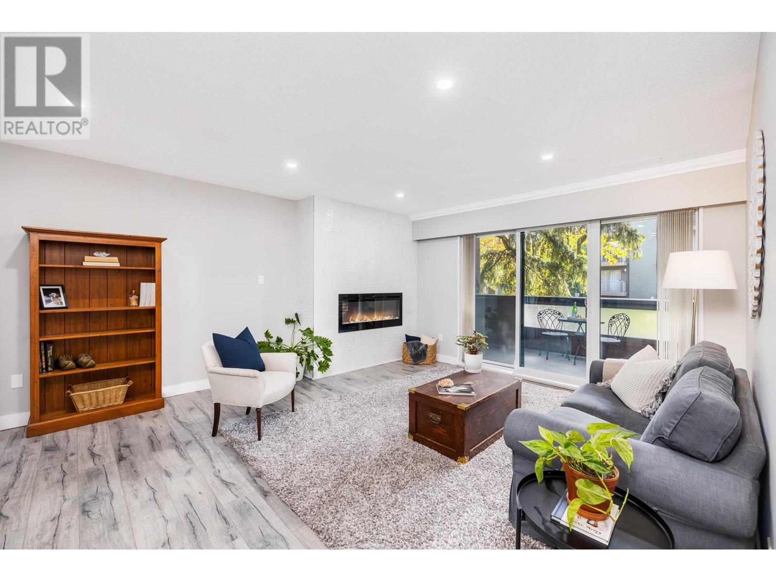207 1827 W 3rd Avenue, Vancouver, British Columbia  V6J 1K9 - Photo 2 - R2821304