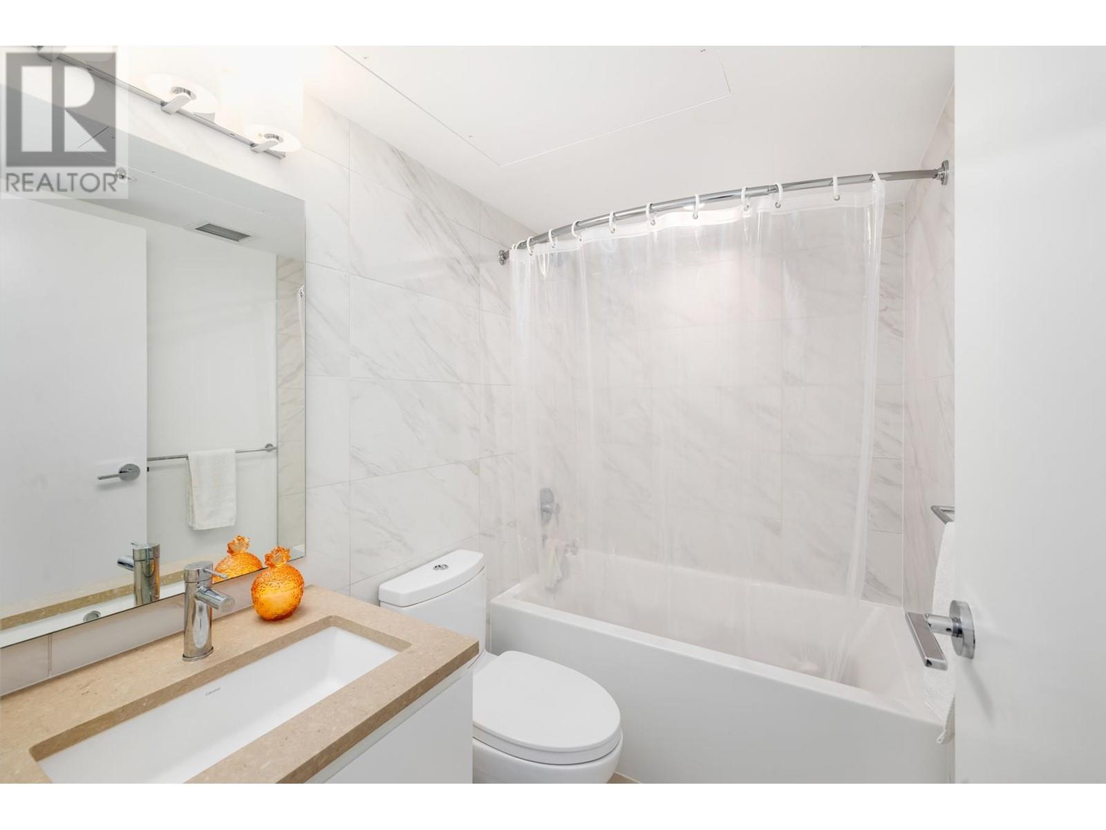 213 2060 Curling Road, North Vancouver, British Columbia  V7P 0E1 - Photo 14 - R2826364