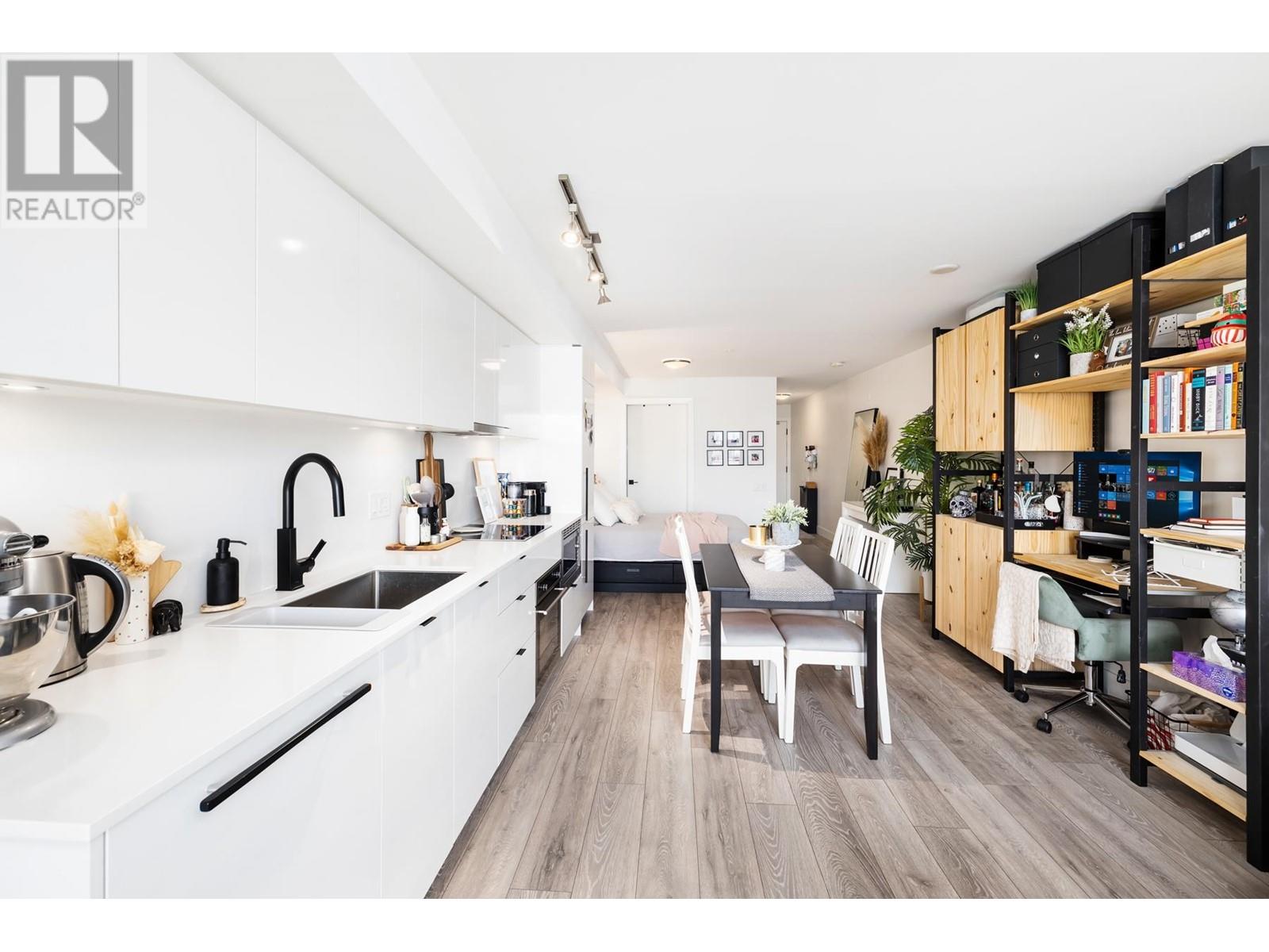 213 630 E Broadway, Vancouver, British Columbia  V5T 0J1 - Photo 5 - R2821404
