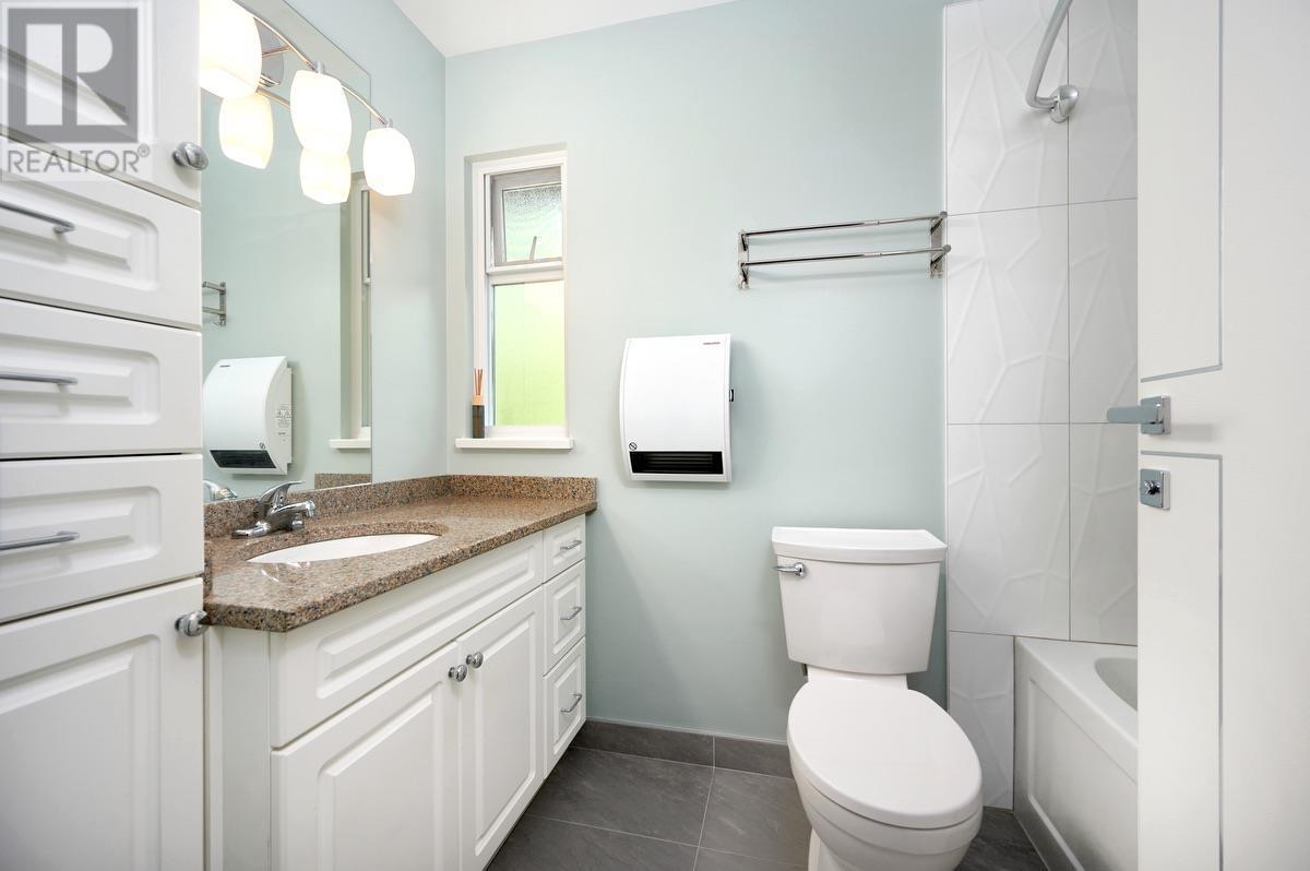 3404 Langford Avenue, Vancouver, British Columbia  V5S 4B7 - Photo 14 - R2823610