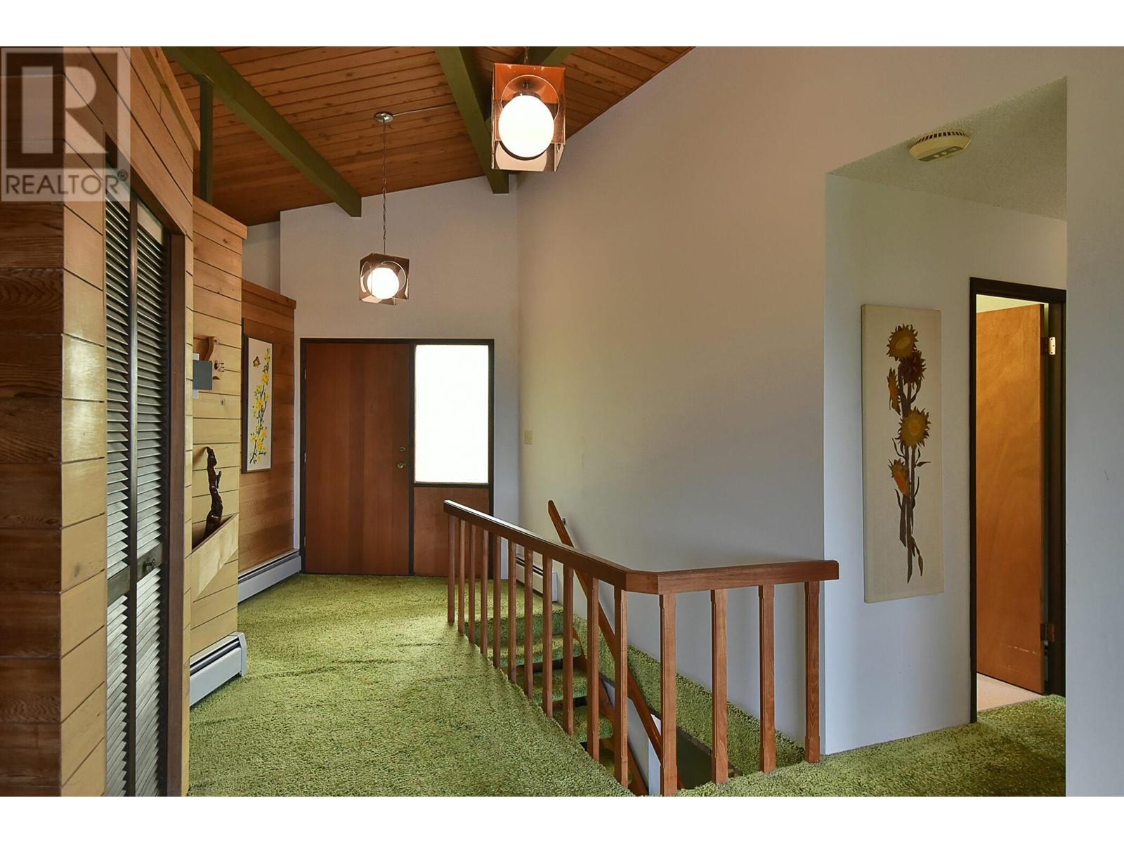 4815 Laurel Avenue, Sechelt, British Columbia  V7Z 0B5 - Photo 12 - R2816745