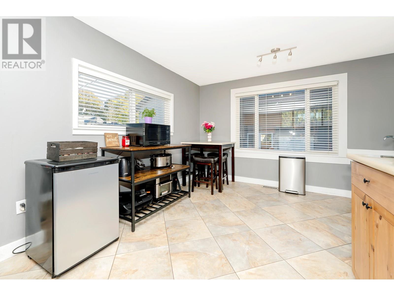 11641 212 Street, Maple Ridge, British Columbia  V2X 4Z6 - Photo 7 - R2829280