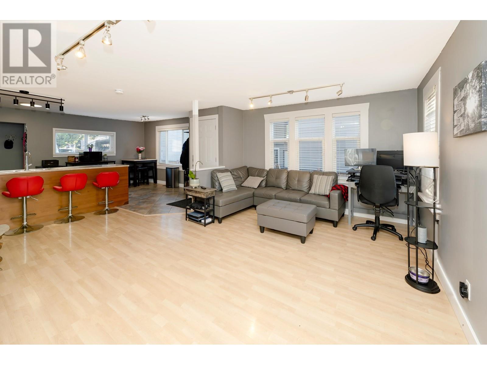 11641 212 Street, Maple Ridge, British Columbia  V2X 4Z6 - Photo 5 - R2829280