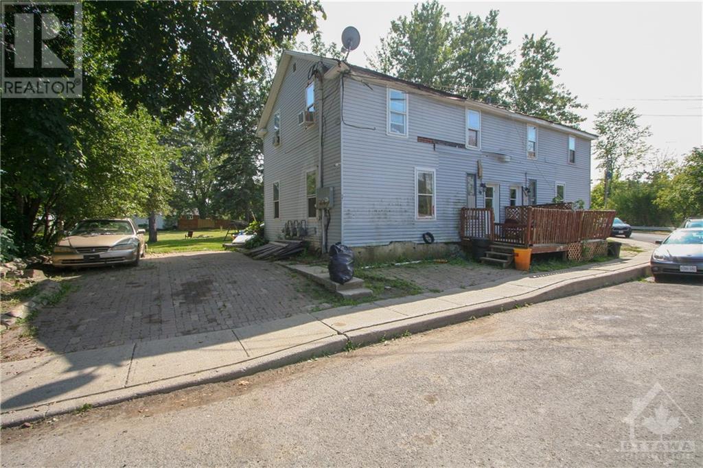 78 Mill Street, Chesterville, Ontario  K0C 1H0 - Photo 2 - 1368108