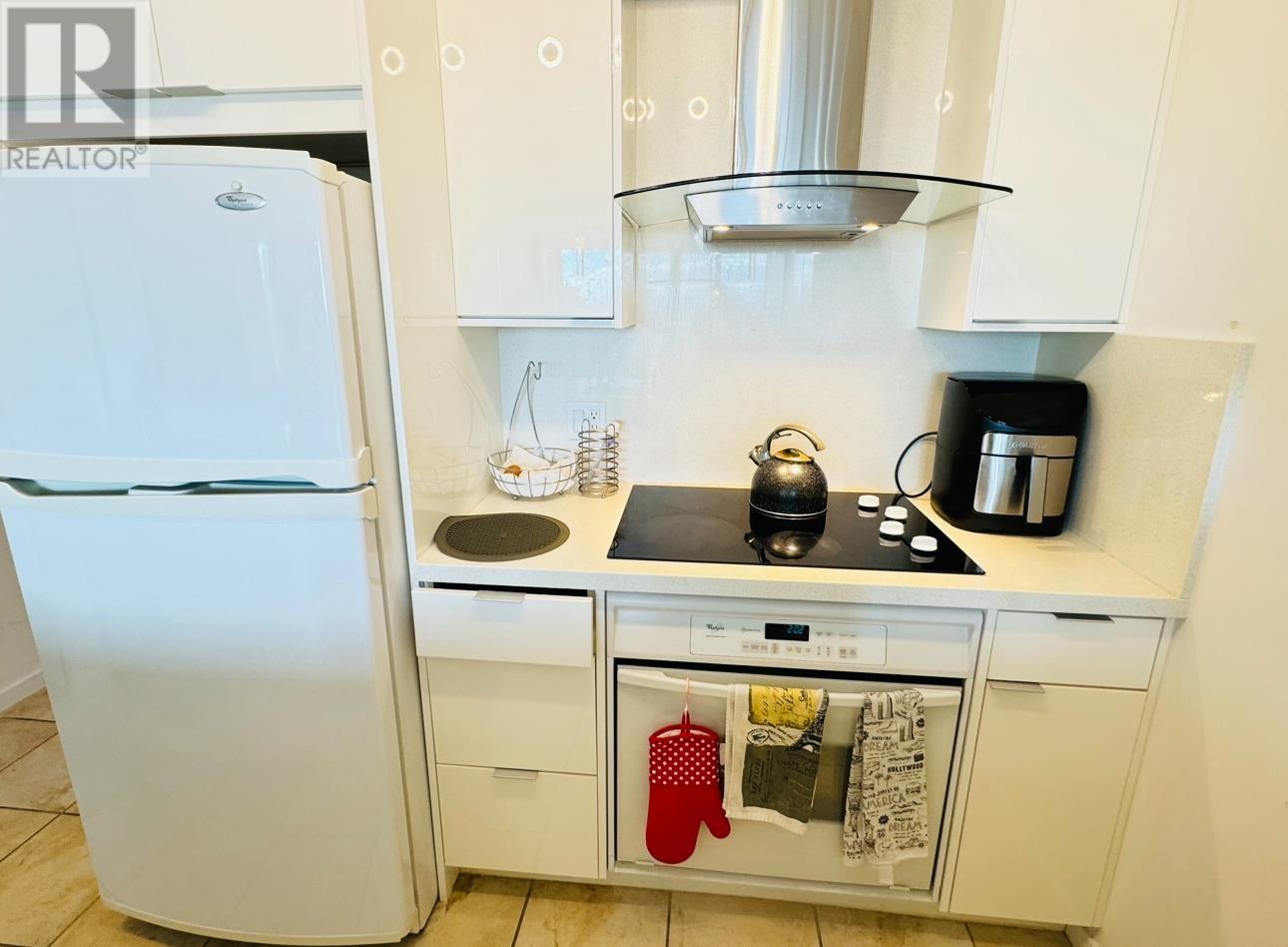 2305 1155 Seymour Street, Vancouver, British Columbia  V6B 3M7 - Photo 2 - R2828570