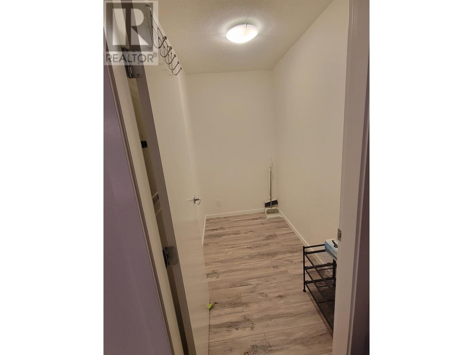 2305 1155 Seymour Street, Vancouver, British Columbia  V6B 3M7 - Photo 12 - R2828570