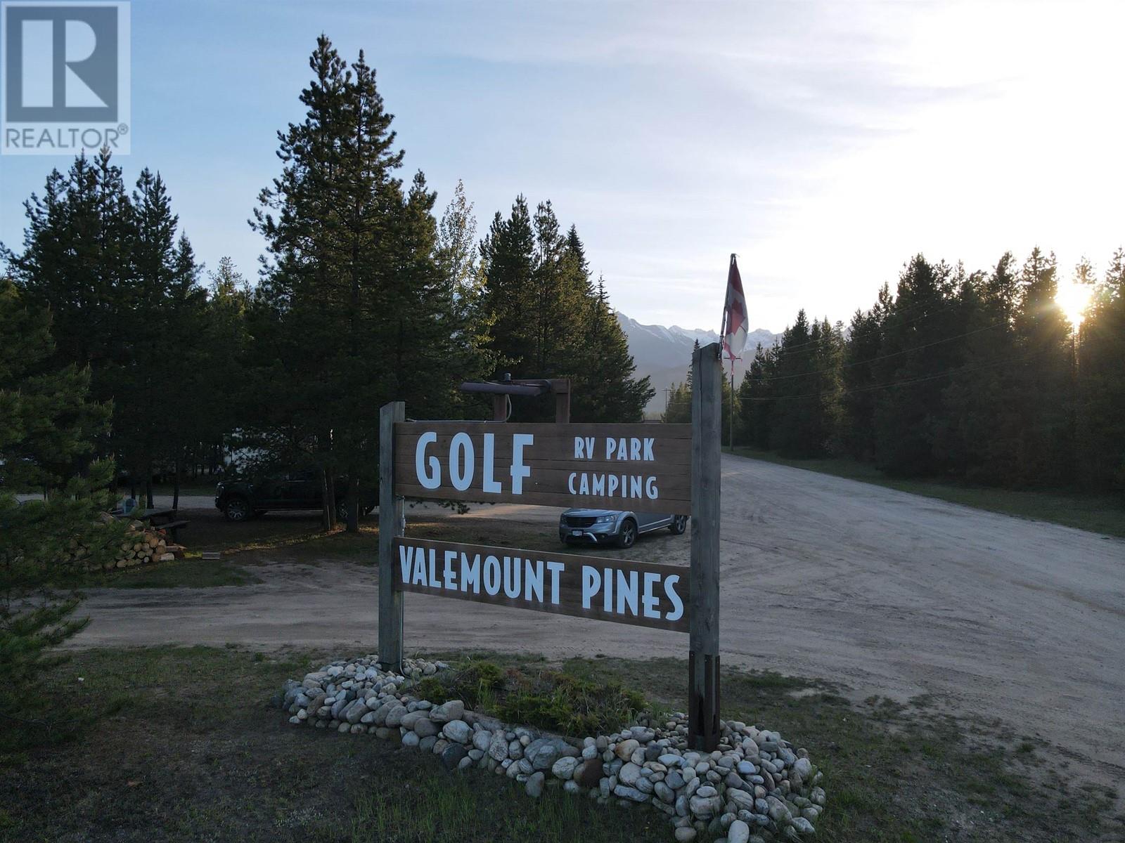 1125 5 HIGHWAY, Valemount, British Columbia