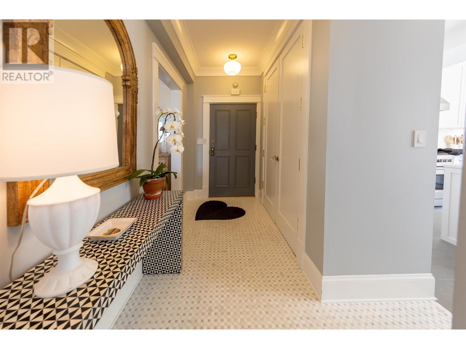 42 1386 Nicola Street, Vancouver, British Columbia  V6G 2G2 - Photo 3 - R2830558