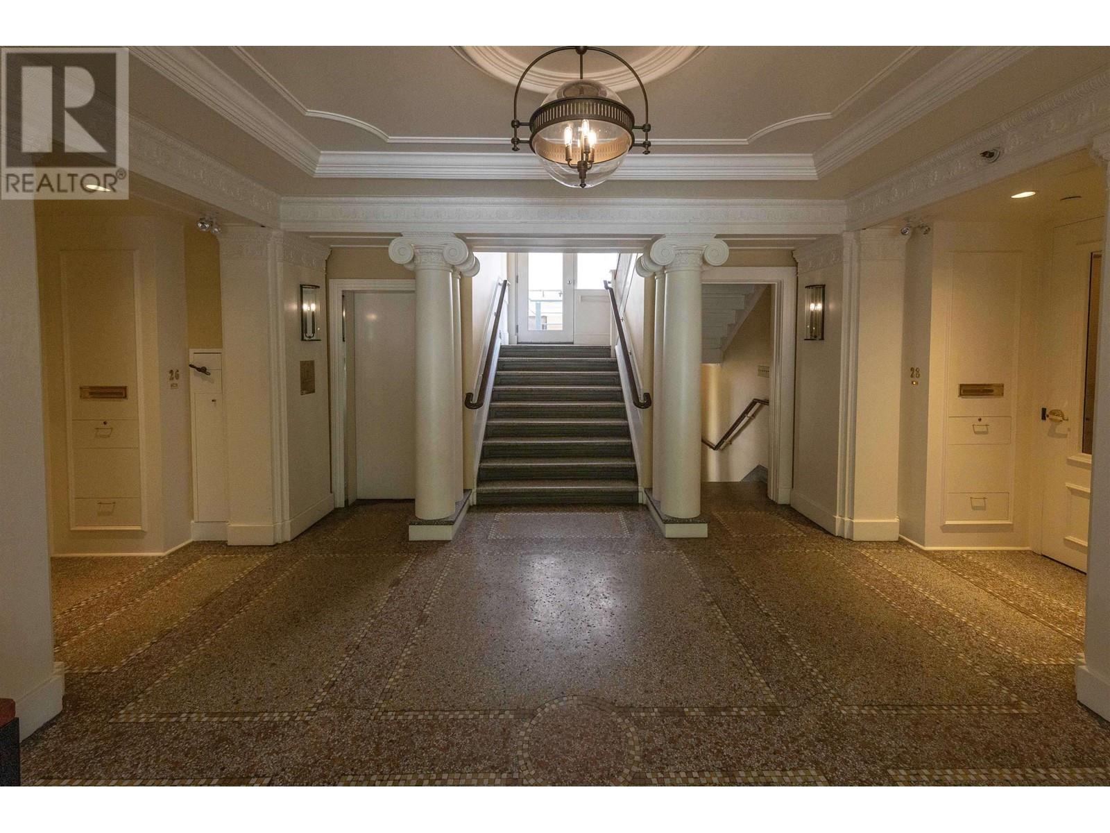 42 1386 Nicola Street, Vancouver, British Columbia  V6G 2G2 - Photo 2 - R2830558