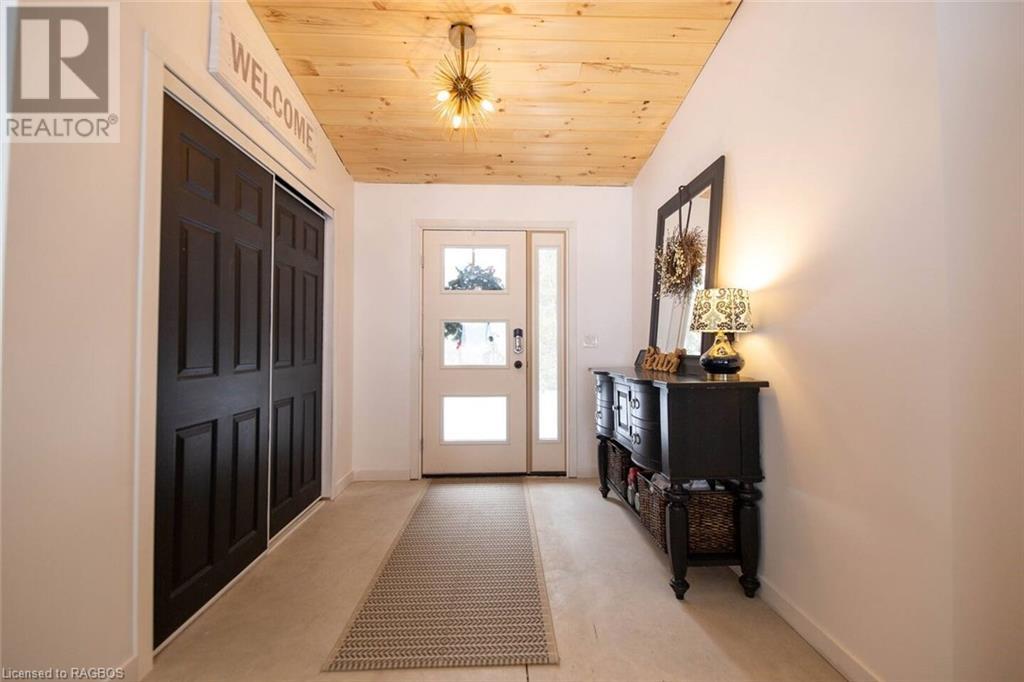 251 Cape Chin North Shore Road, Northern Bruce Peninsula, Ontario  N0H 1W0 - Photo 2 - 40509253