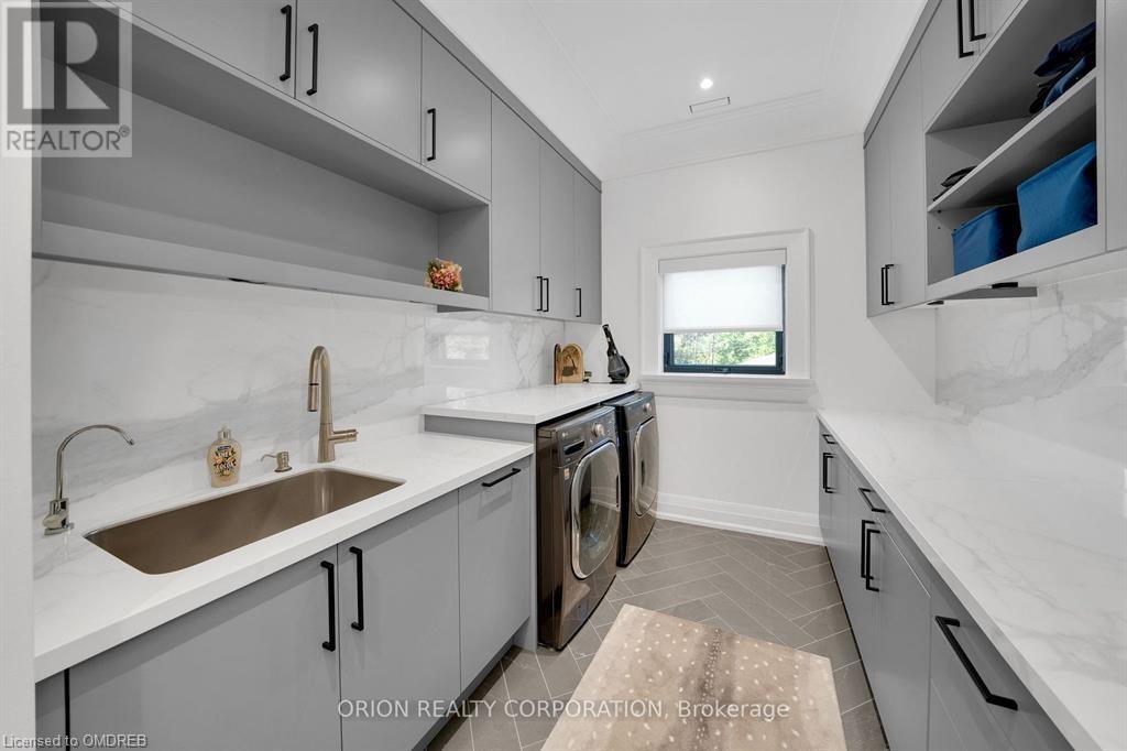 2217 Courrier Lane, Mississauga, Ontario  L5C 1V1 - Photo 13 - 40509282