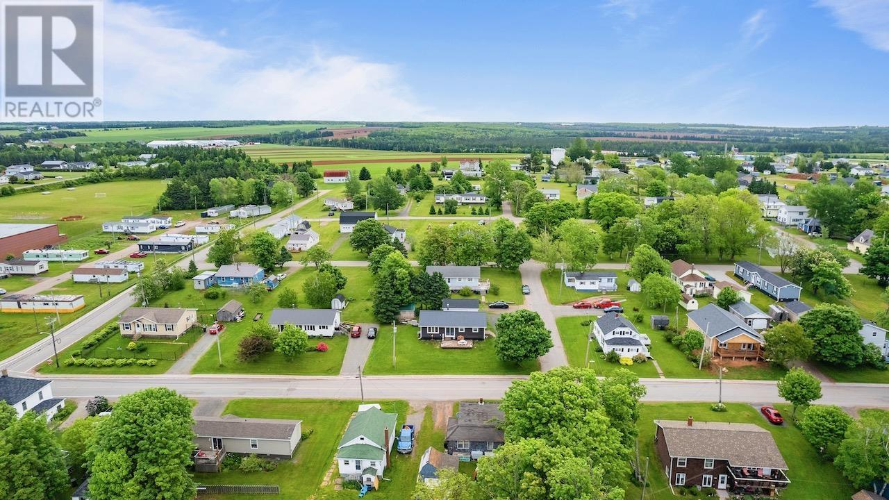 29 Longworth Street, Souris, Prince Edward Island  C0A 2B0 - Photo 28 - 202323576