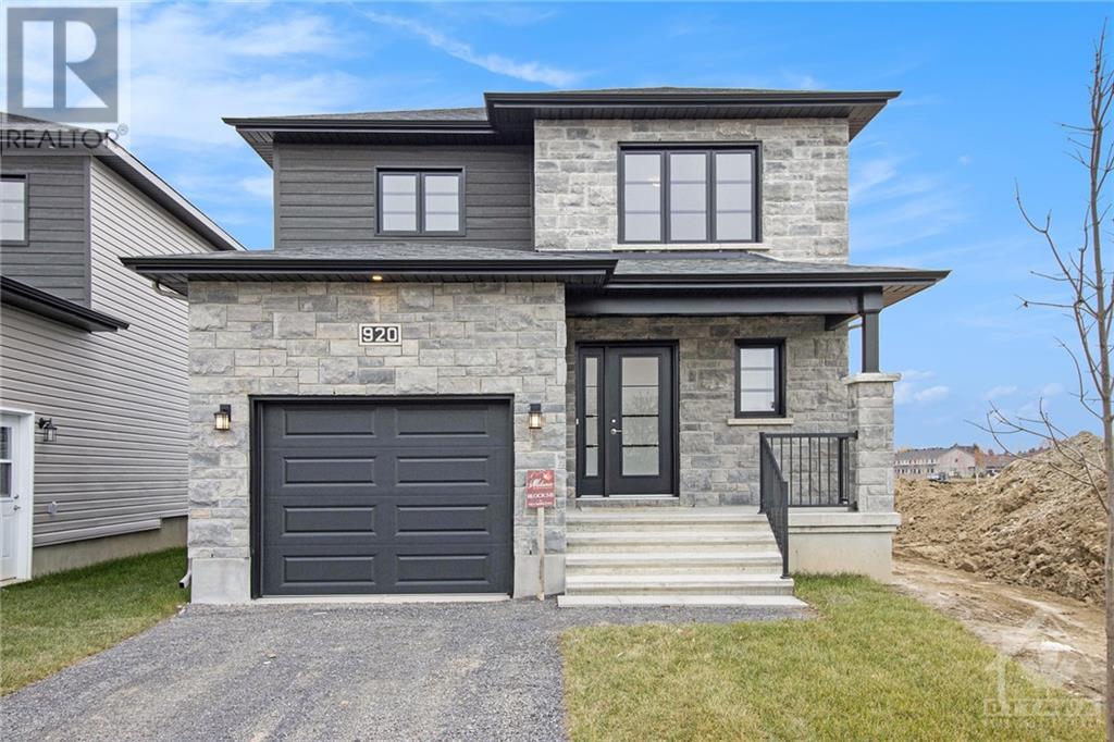 1207 MONTBLANC CRESCENT Embrun