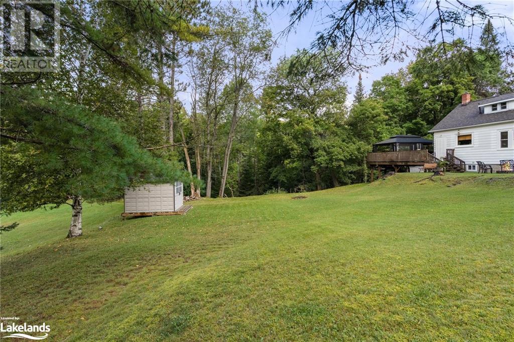 101 Victoria Street, Dysart, Ontario K0M 1S0 (26262183) Bay