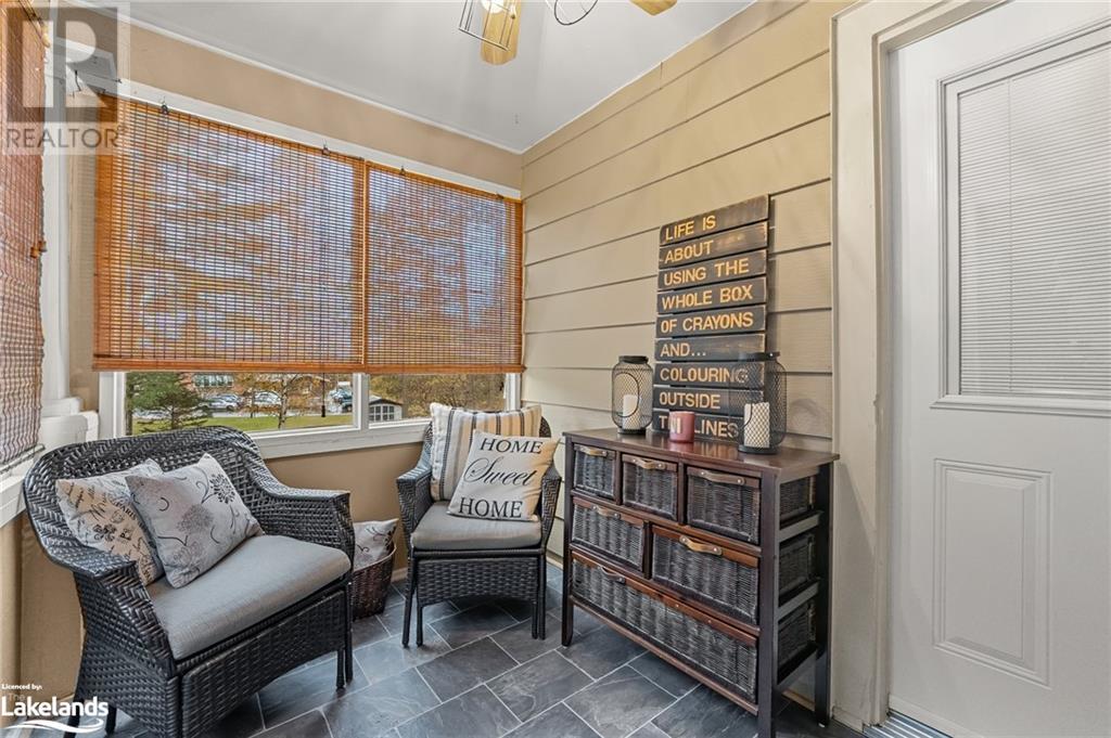 101 Victoria Street, Dysart, Ontario K0M 1S0 (26262183) Bay