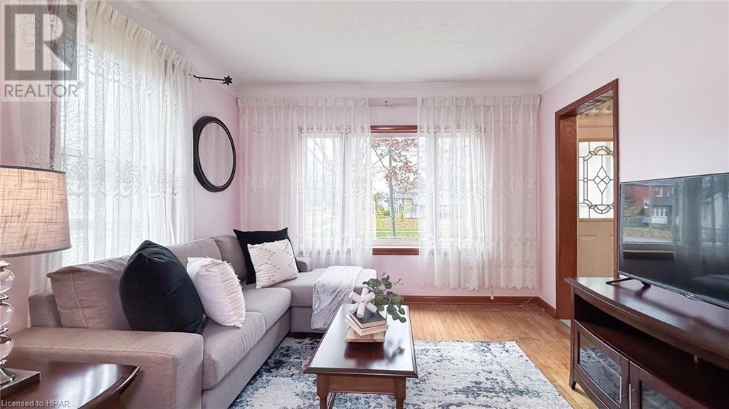 140 Stonehouse Street, Goderich, Ontario  N7A 1G9 - Photo 14 - 40510192