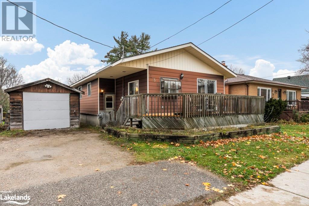 139 Poyntz Street, Ontario L9M 1P5 (26265645