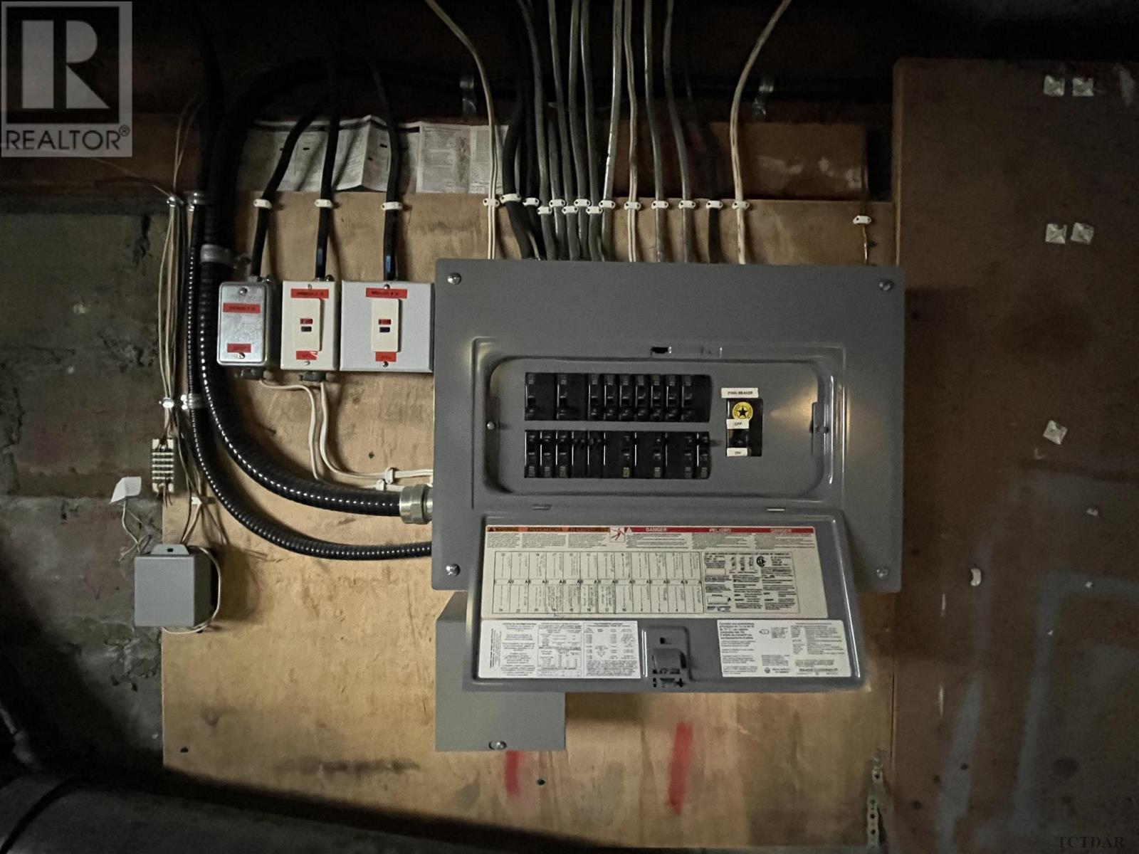 210 Main St, Smooth Rock Falls, Ontario  P0L 2B0 - Photo 31 - TM232206