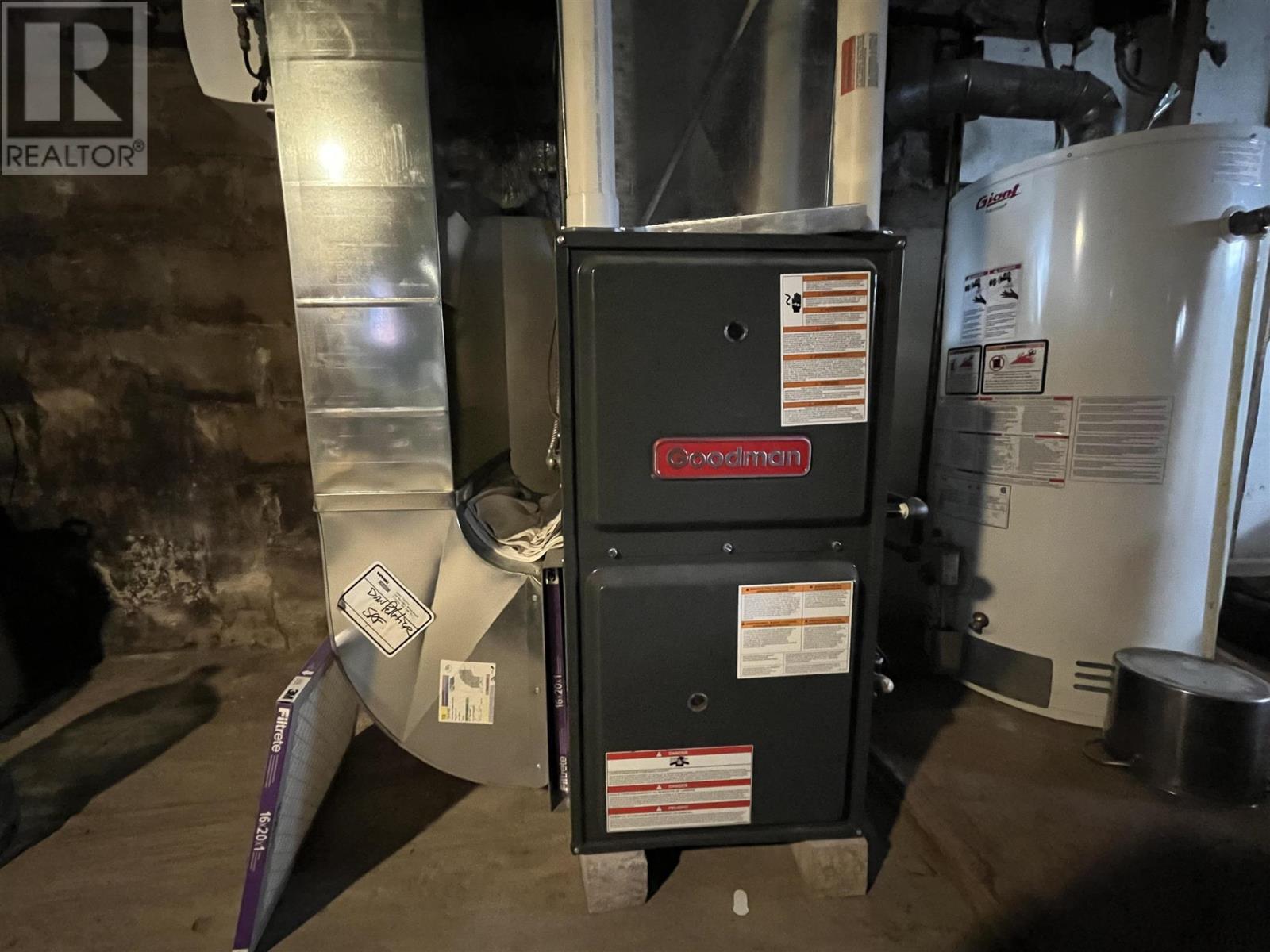 210 Main St, Smooth Rock Falls, Ontario  P0L 2B0 - Photo 32 - TM232206