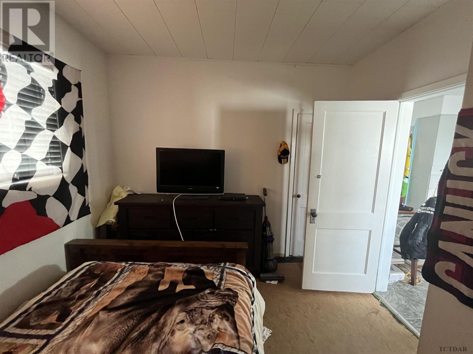 210 Main St, Smooth Rock Falls, Ontario  P0L 2B0 - Photo 7 - TM232206