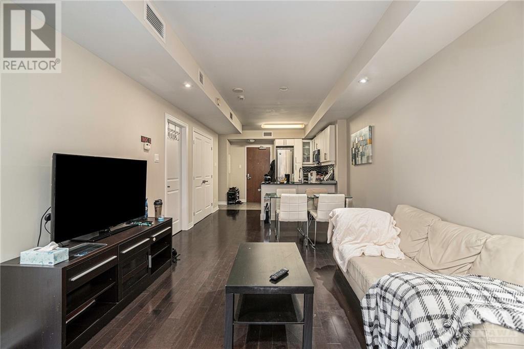 Photo 9 of listing located at 242 RIDEAU STREET UNIT#2307