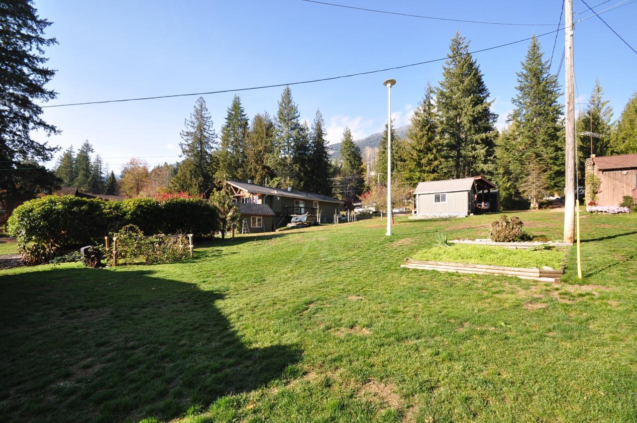 7588 Highway 3a, Balfour, British Columbia  V0G 1C0 - Photo 29 - 2474025