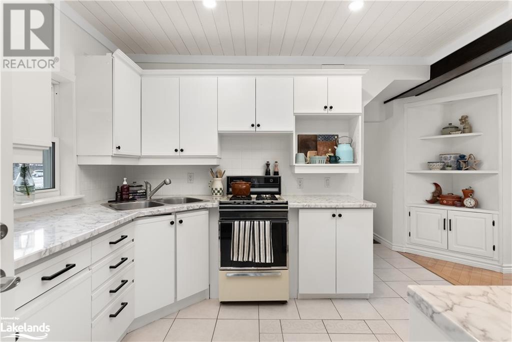 46 West Road, Huntsville, Ontario  P1H 1L2 - Photo 10 - 40512225