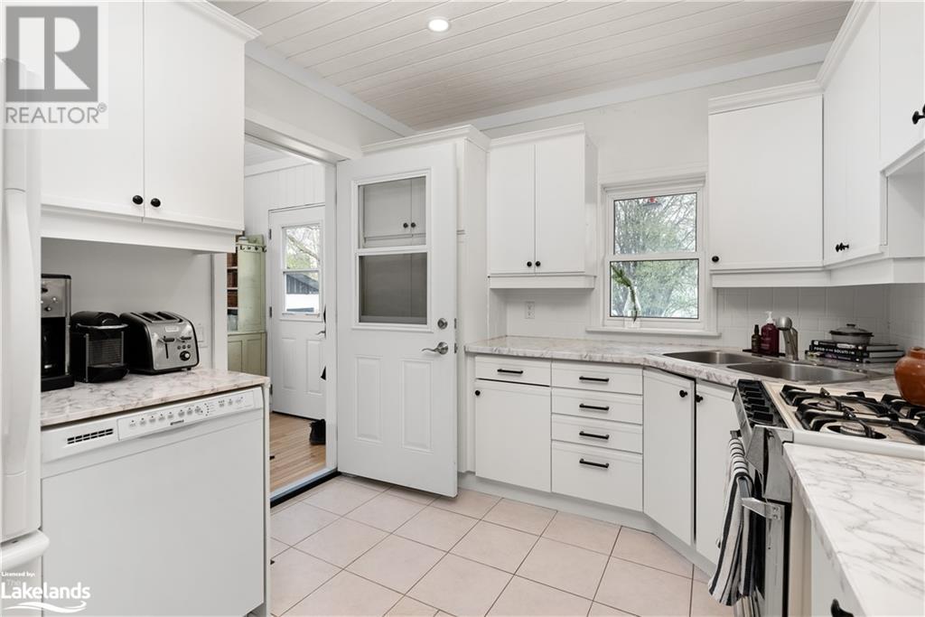 46 West Road, Huntsville, Ontario  P1H 1L2 - Photo 11 - 40512225