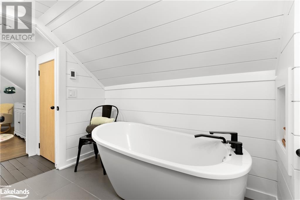 46 West Road, Huntsville, Ontario  P1H 1L2 - Photo 23 - 40512225