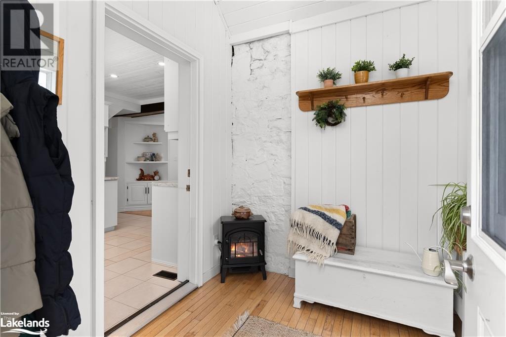 46 West Road, Huntsville, Ontario  P1H 1L2 - Photo 4 - 40512225