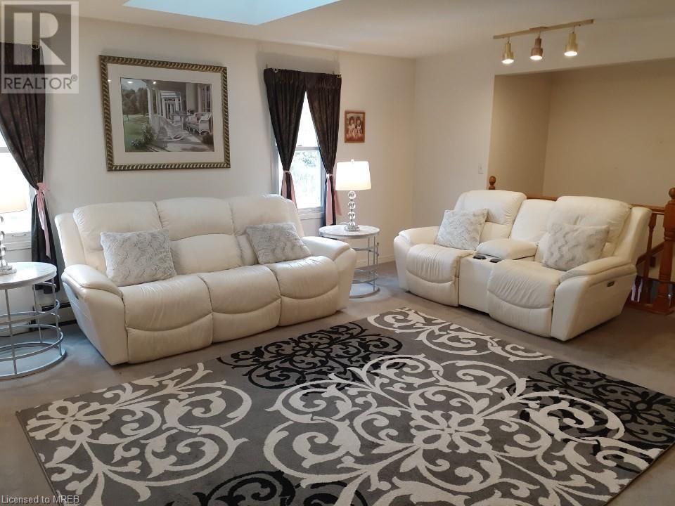 167 Foundry Street, Wilmot Township, Ontario  N3A 2R2 - Photo 2 - 40511304