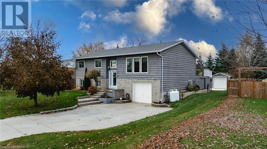 23 Main Street, Tiverton, Ontario N0G 2T0 (26277399) The Saugeen Team