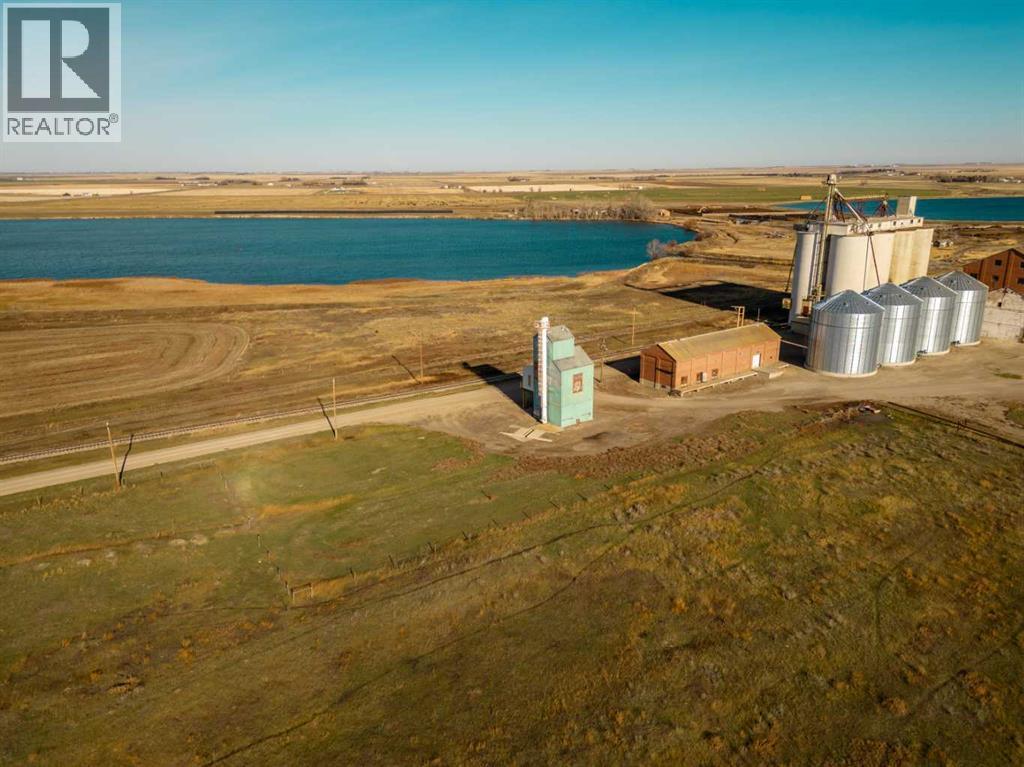 300 Railway Avenue, Raymond, Alberta  T0K 2L0 - Photo 8 - A2091195