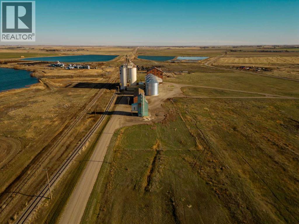 300 Railway Avenue, Raymond, Alberta  T0K 2L0 - Photo 3 - A2091195