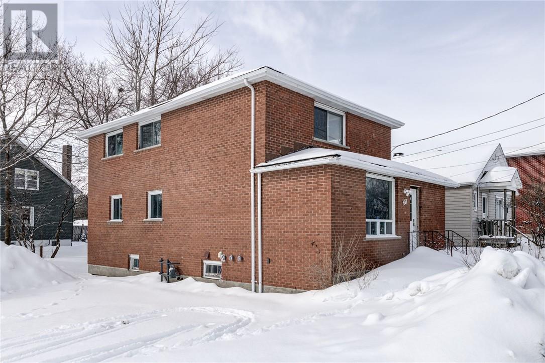 481 Victoria, Greater Sudbury, Ontario  P3C 1L2 - Photo 4 - 2114285