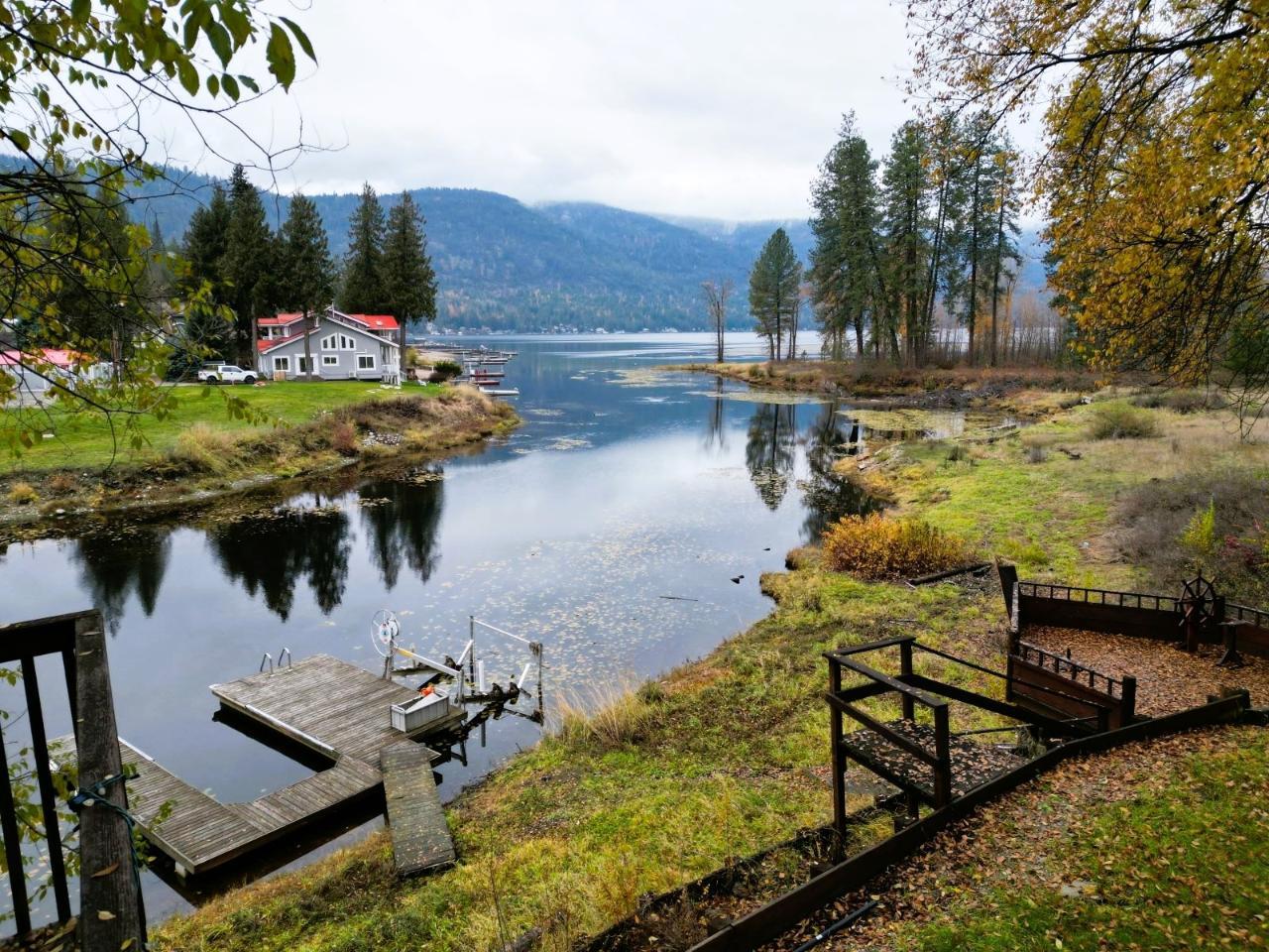 1661 Kimura Rd, Christina Lake, British Columbia  V0H 1E0 - Photo 4 - 2473974