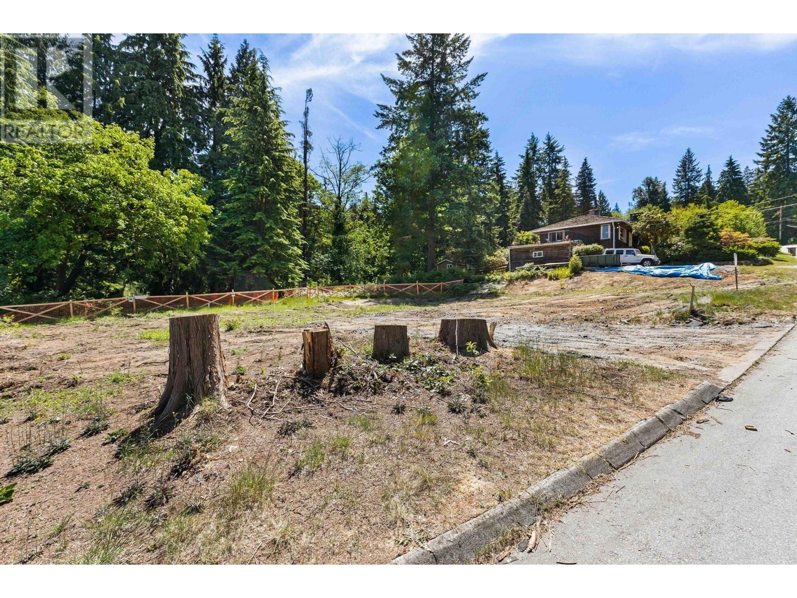 986 Seaforth Way, Port Moody, British Columbia  V3H 1P3 - Photo 12 - R2832336