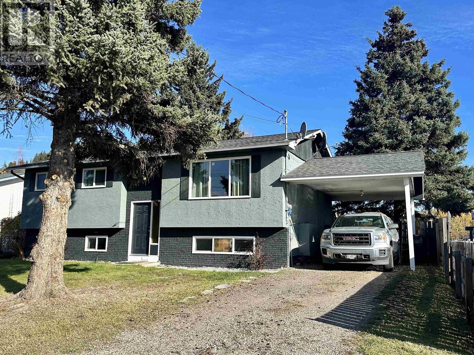 115 Murray Street, Fraser Lake, British Columbia  V0J 1S0 - Photo 2 - R2824398