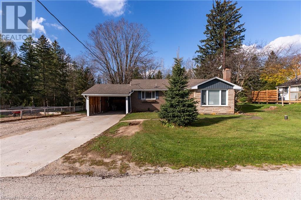 80 Street, Bluevale, Ontario N0G 1G0 (26283722) The Saugeen