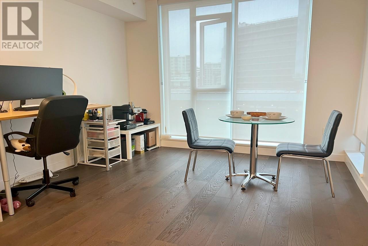 Listing Picture 4 of 15 : 706 3331 NO. 3 ROAD, Richmond / 烈治文 - 魯藝地產 Yvonne Lu Group - MLS Medallion Club Member