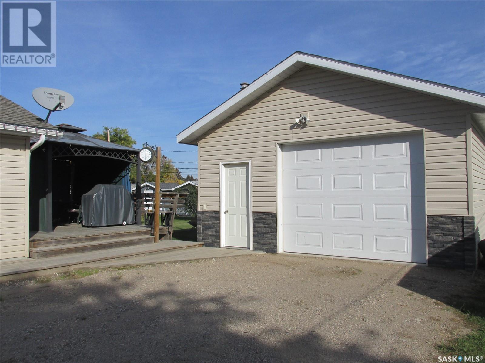 807 Centre Street, Nipawin, Saskatchewan  S0E 1E0 - Photo 4 - SK946778