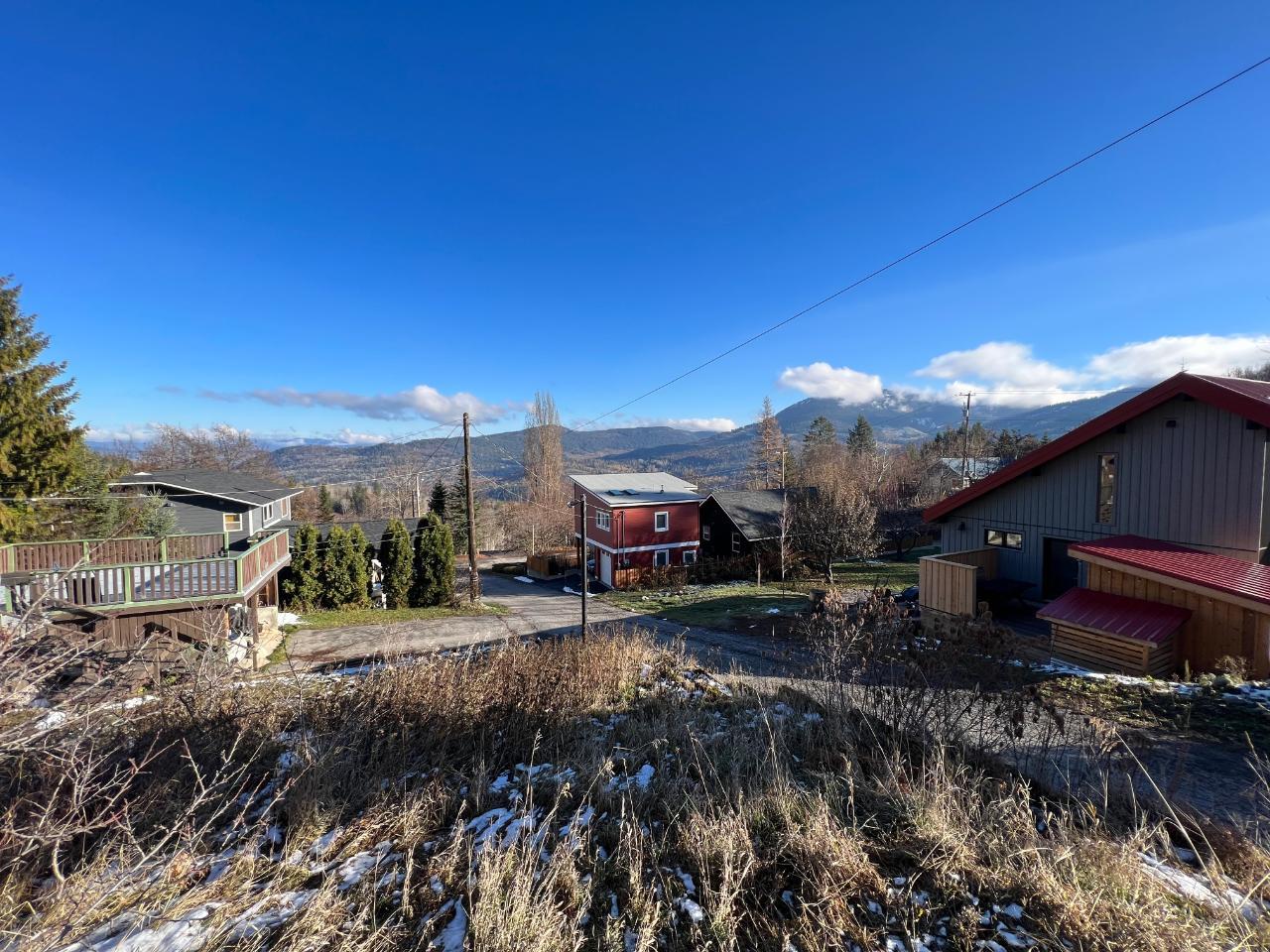 2432 LAUREL ALLEY, rossland, British Columbia